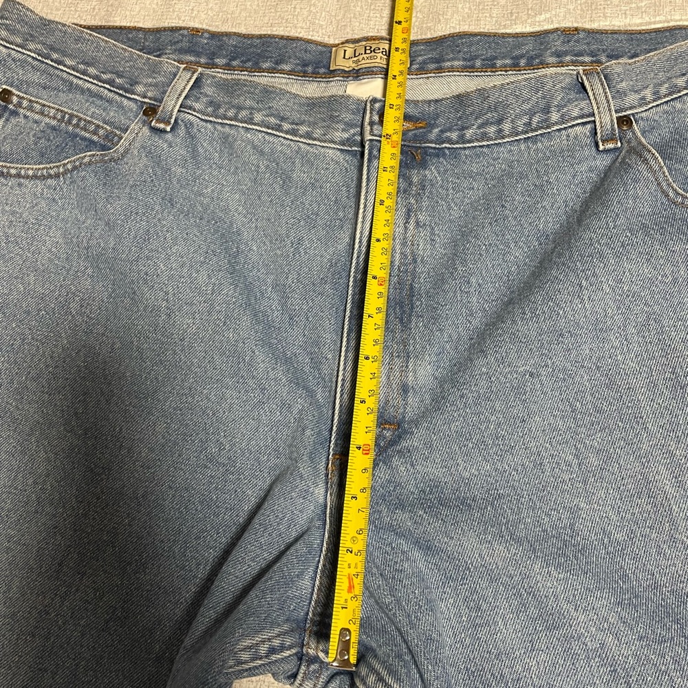 Mens 44x29 LL Bean Jeans Relaxed Fit Blue Straight Leg Denim Light Wash Pockets - Picture 4 of 5